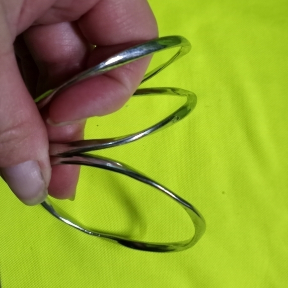 Triple silvertone twisted Bangle bracelets 3 bracelets - Picture 3 of 6